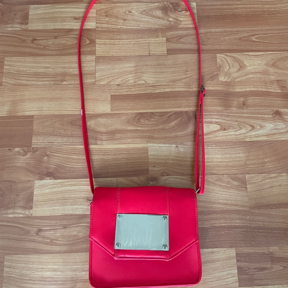 Red-pink Shoulder Purse